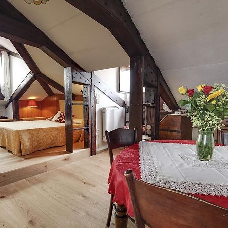 Ca' Badoer Attic Apartment เวนิส ภายนอก รูปภาพ