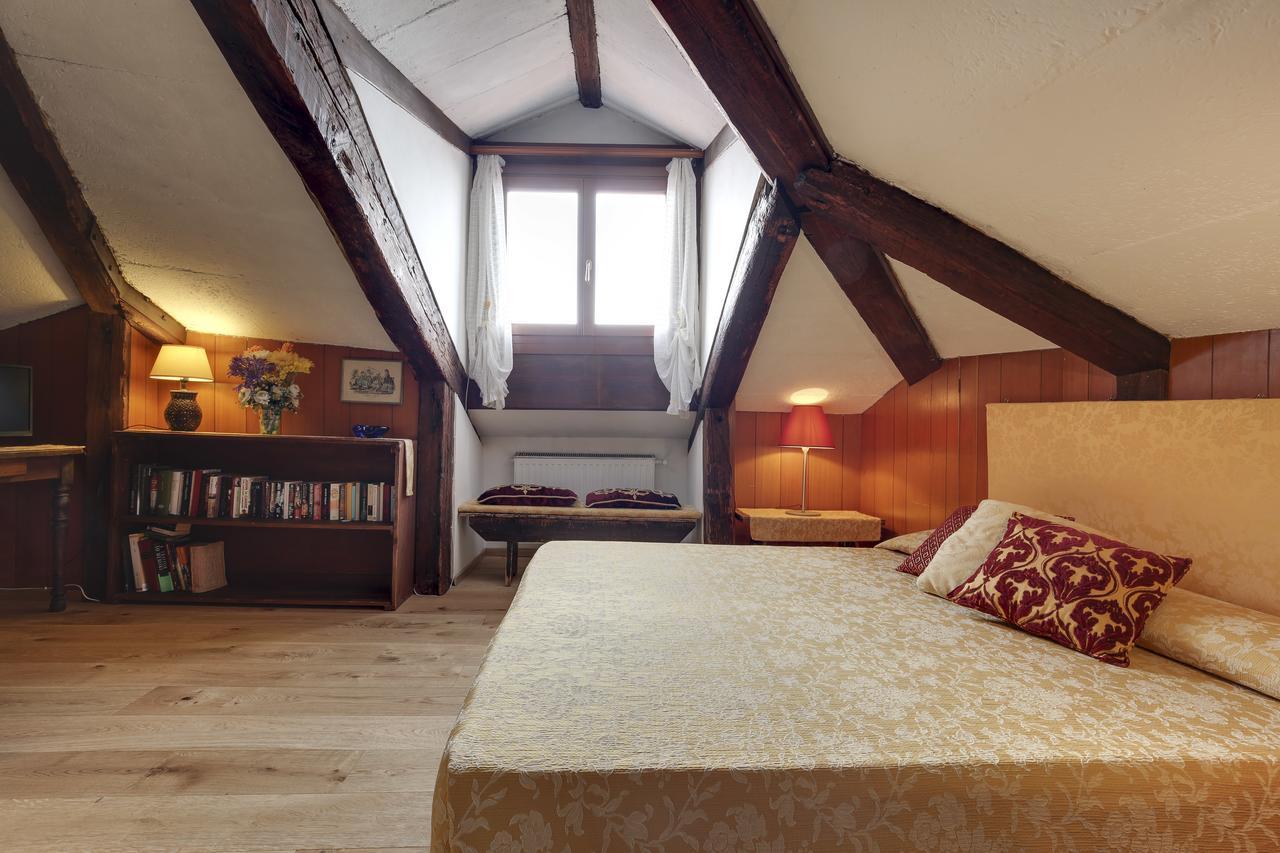 Ca' Badoer Attic Apartment เวนิส ภายนอก รูปภาพ